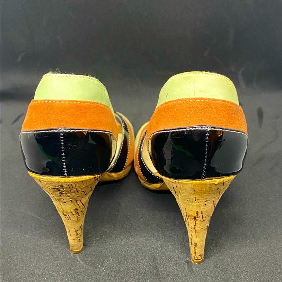 Steve Madden Retro Heels - Picture 2 of 4